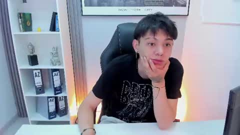 luucky strike online show from August 1, 4:25 am