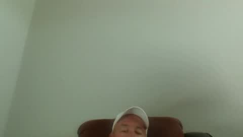 luv269er online show from April 18, 11:49 pm