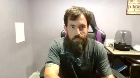 Luv2likslit online show from October 9, 7:47 am