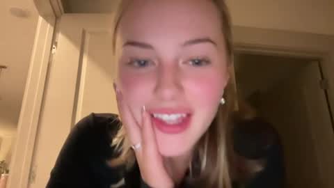Aimee online show from June 20, 3:56 am