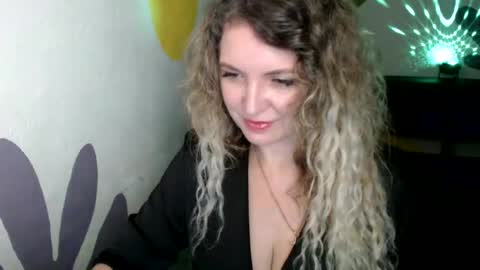 Donna online show from July 20, 8:43 pm