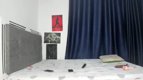 luxedollxoxoo online show from April 7, 8:33 pm