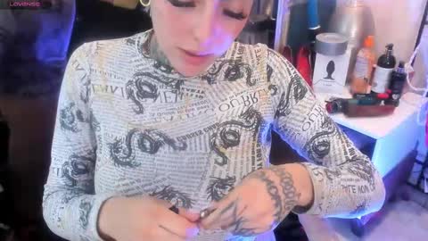 Luxifer  online show from February 10, 10:51 pm