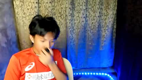 luxirfy online show from November 11, 7:05 pm