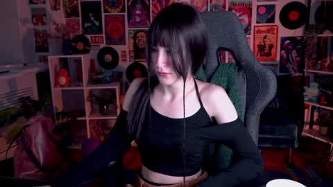 Ray online show from February 1, 9:19 pm