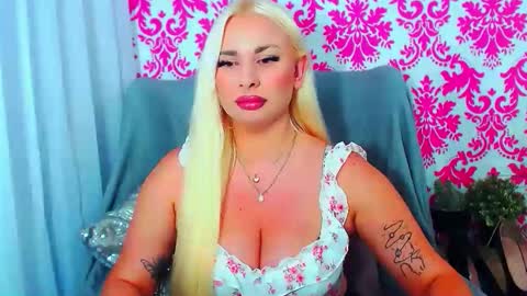 Luxuriaa online show from September 8, 7:24 pm