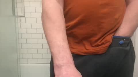 lvguynextdoor440656 online show from November 24, 1:59 am