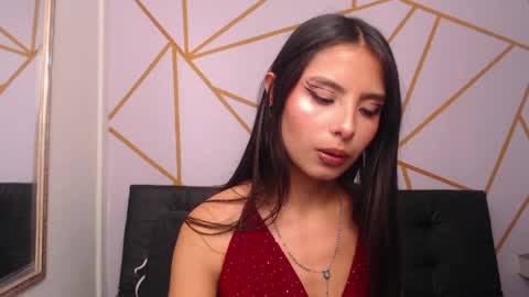 lya__smith online show from April 21, 5:25 am