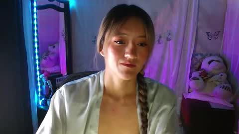 Snapshot of lya_ch chatting on October 11, 10:35 pm Call me Lia  online show from October 11, 10:35 pm