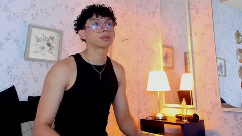 Lyan online show from March 16, 7:07 pm