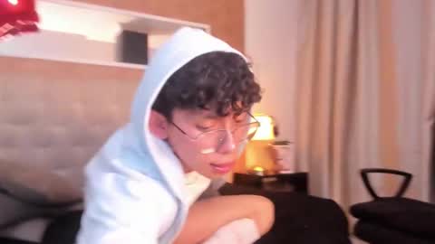 Lyan online show from March 3, 3:35 am