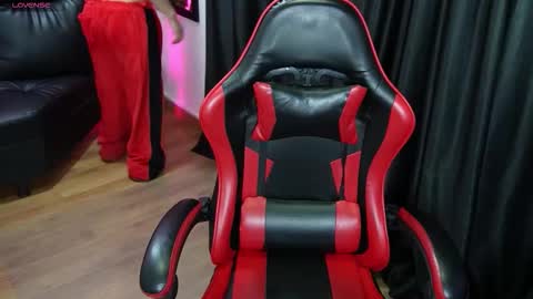  Lycoris  online show from March 9, 9:30 pm