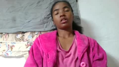 lydie856696 online show from July 26, 3:15 am