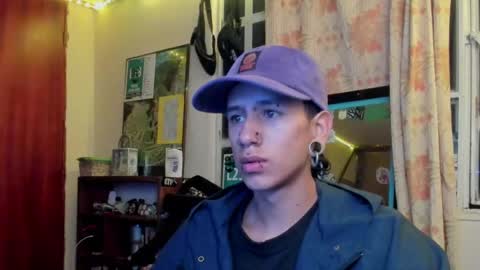 Snapshot of lydlos_frosk chatting on December 2, 8:47 am Lydlos frosk online show from December 2, 8:47 am