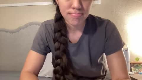 Olivia online show from November 17, 12:02 am