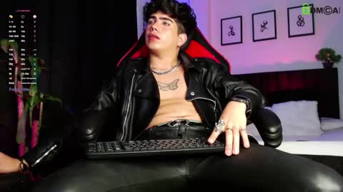 Lyle Bennett Freelance Model online show from March 9, 3:05 pm