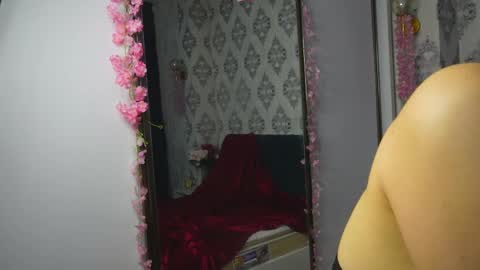 Lylian online show from April 11, 7:35 am