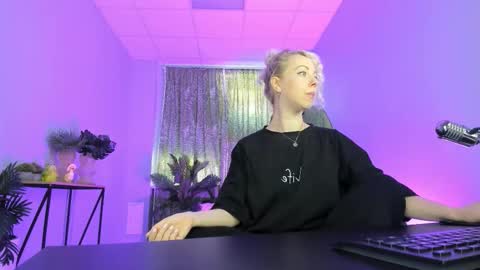 Lylith Skye NO NUDE model online show from September 10, 10:49 am