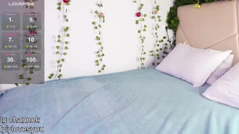 Lyly   online show from December 22, 5:47 am