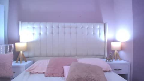 Snapshot of lyn_smith_ chatting on February 26, 2:16 pm Lyn online show from February 26, 2:16 pm