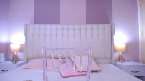 Snapshot of lyn_smith_ chatting on February 15, 4:14 am Lyn online show from February 15, 4:14 am