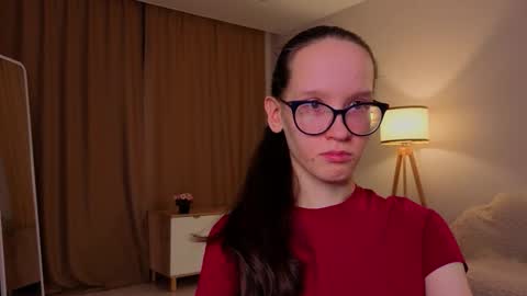 Sara online show from December 16, 4:35 pm