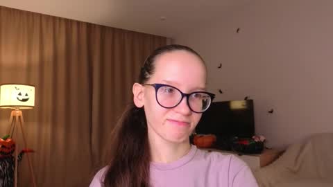 Sara online show from November 12, 4:20 pm