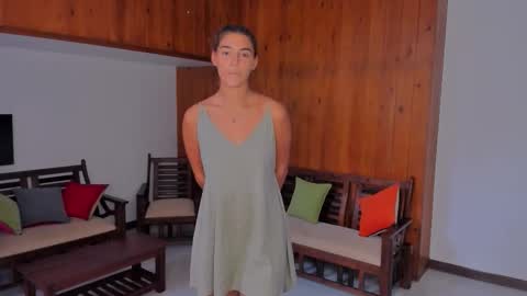  LYNN  online show from November 28, 4:53 am