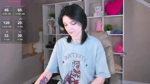 Lynn online show from December 5, 9:19 am