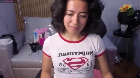 lynn_turner_ online show from February 20, 1:02 pm