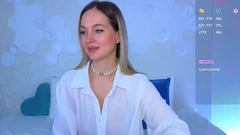 Lana online show from March 15, 5:01 am