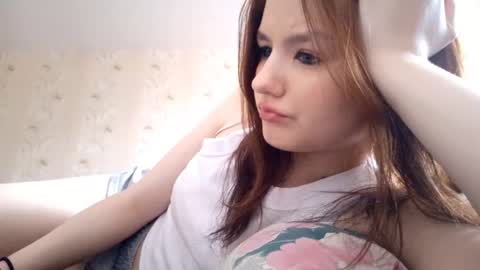 Lynn online show from February 11, 1:26 pm