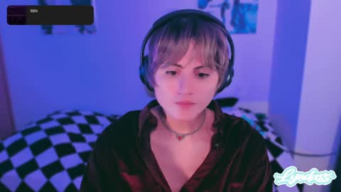 Lyodass online show from December 8, 4:22 am