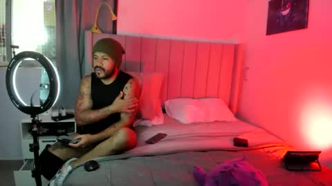 Lyon Dark online show from January 6, 6:45 pm