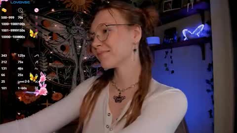 Lyra online show from October 17, 10:30 am