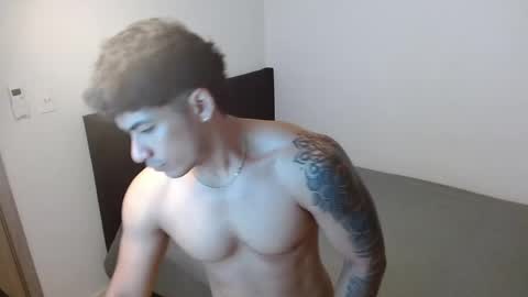 MICHAEL online show from April 18, 8:09 pm