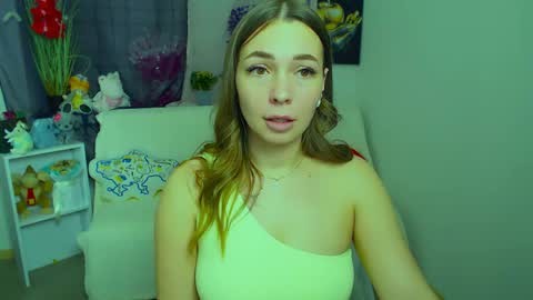 Vikki online show from April 23, 5:14 pm