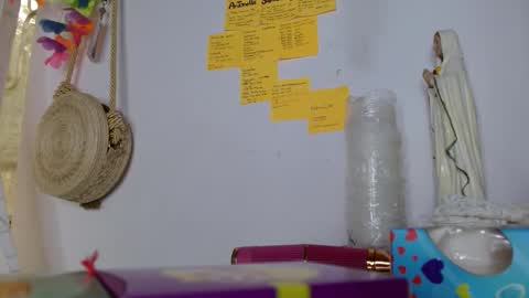 maaddy_thompson online show from November 16, 9:06 pm