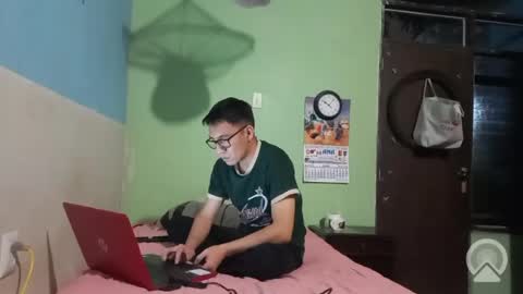 maaqui online show from August 8, 3:05 am