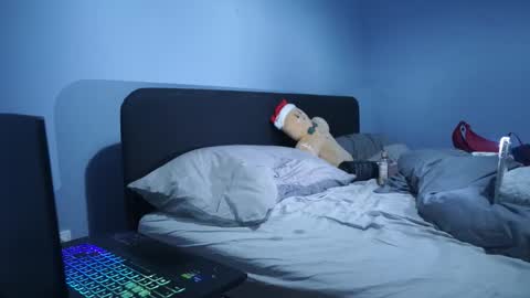 Mac Troy online show from January 18, 8:40 pm