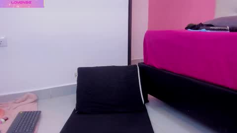 macarena_05_ online show from March 5, 2:53 am