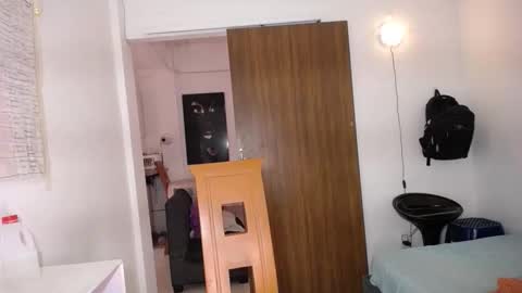 macarenaboobs online show from April 22, 6:15 pm