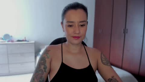 Maca online show from December 18, 2:28 pm