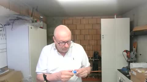 Andy online show from April 21, 3:08 pm