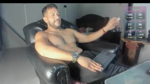 Snapshot of machohandsome chatting on September 26, 8:00 am Javier papichulo master how do you want online show from September 26, 8:00 am