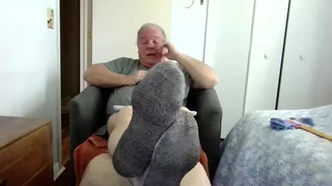 mackdocc001 online show from November 12, 4:09 pm