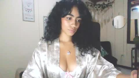 maddie_thompsonn online show from October 10, 3:34 am