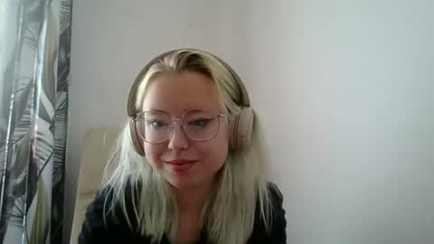 Maddie online show from August 9, 9:26 am