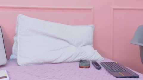 maddietease online show from January 14, 2:47 pm