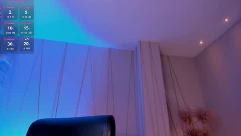 Maddison online show from September 13, 4:04 am